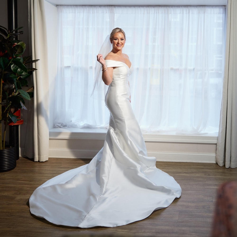 Maggie Sottero Josie Wedding Dress *Like New* Size 12 (Fits like 8-10)